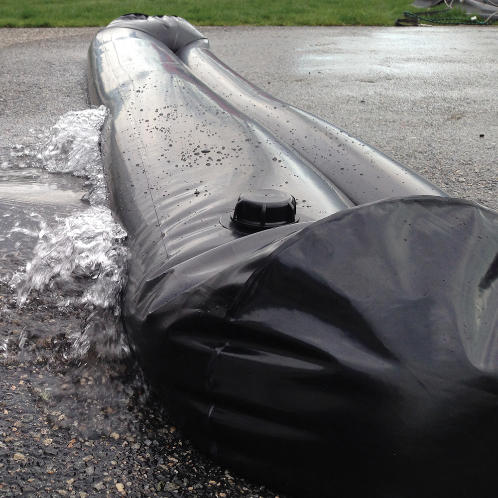 WaterCurb_BlockingWater_1000x1000_72dpi.jpg